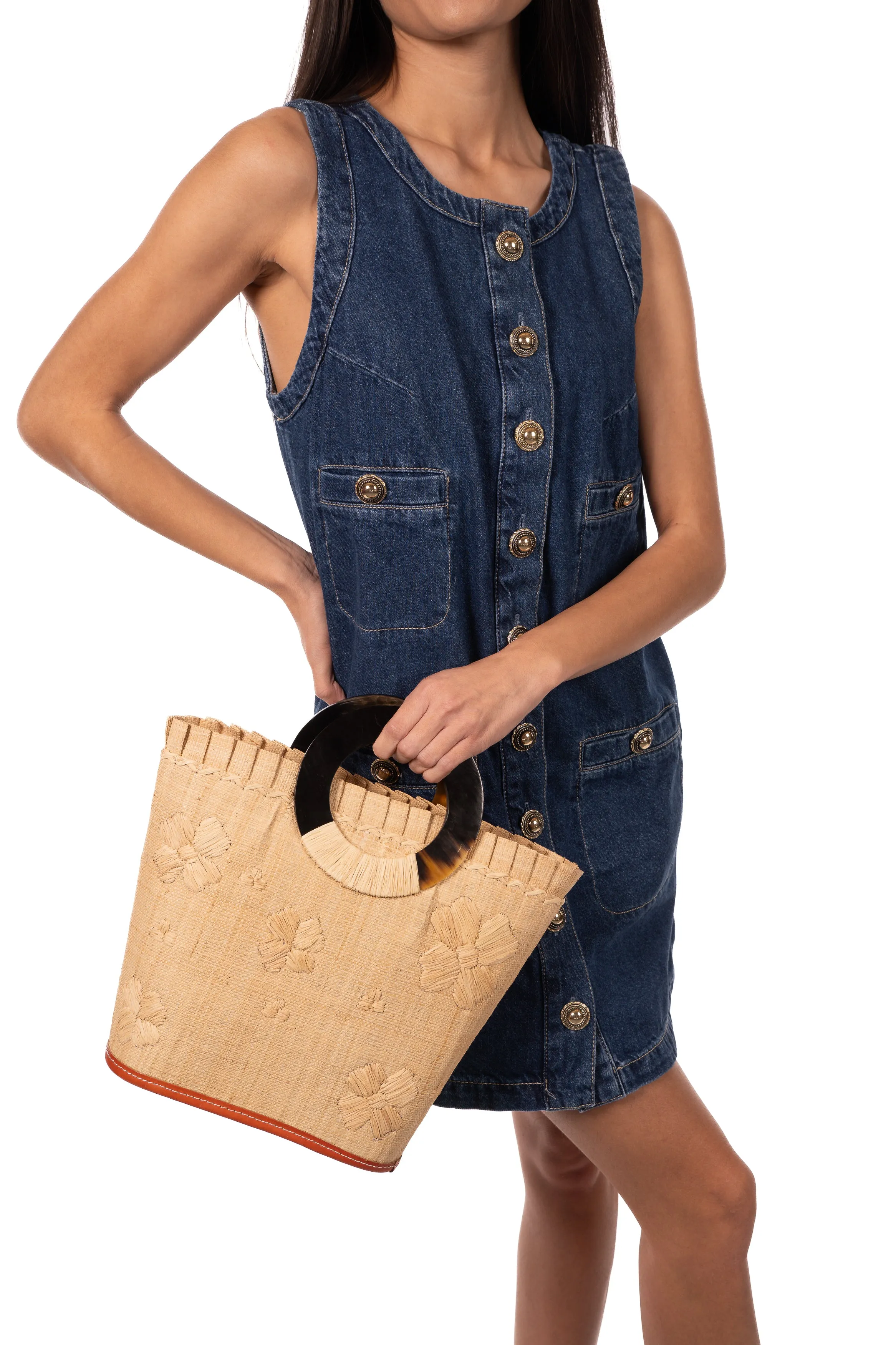 Daisy Straw Bucket Bag with Flower Embroidery and Horn Handle