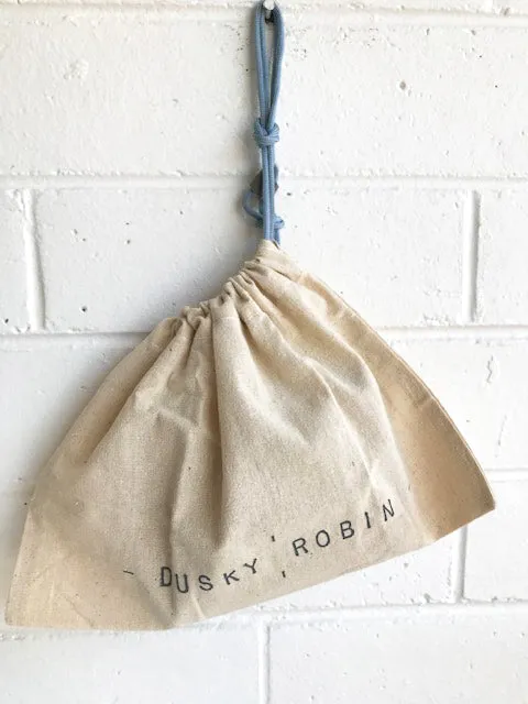 Dusky Purse / Black