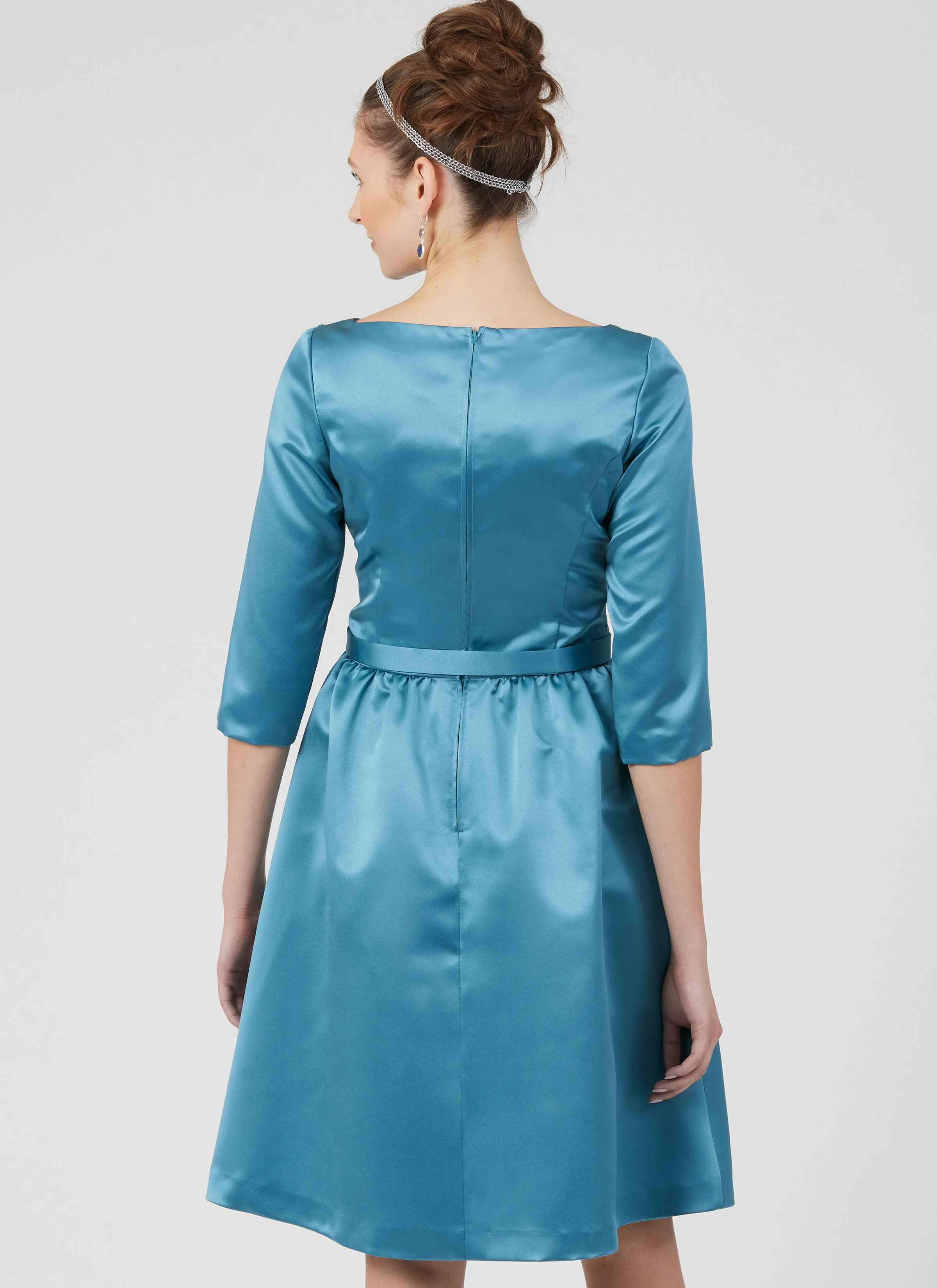 New Look sewing pattern 6786 Misses' Dresses with Belt and Purse