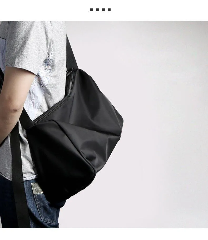 Simple Black Fitness Travel Large Capacity Shoulder Bag