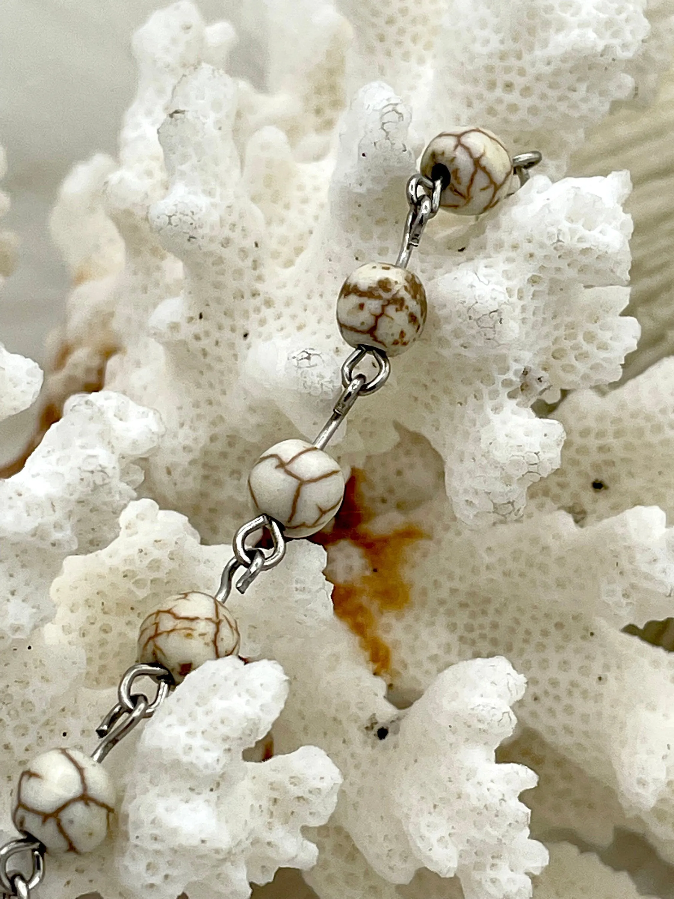 WHITE Howlite Rosary Chain, Gold, silver, bronze or gunmetal wire links, 6mm round stone bead chain 1 Meter (39 inches)